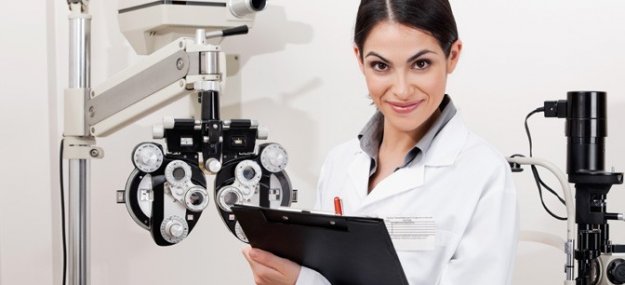 Врач офтальмолог 4
