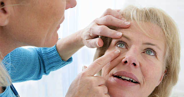 помощь человека